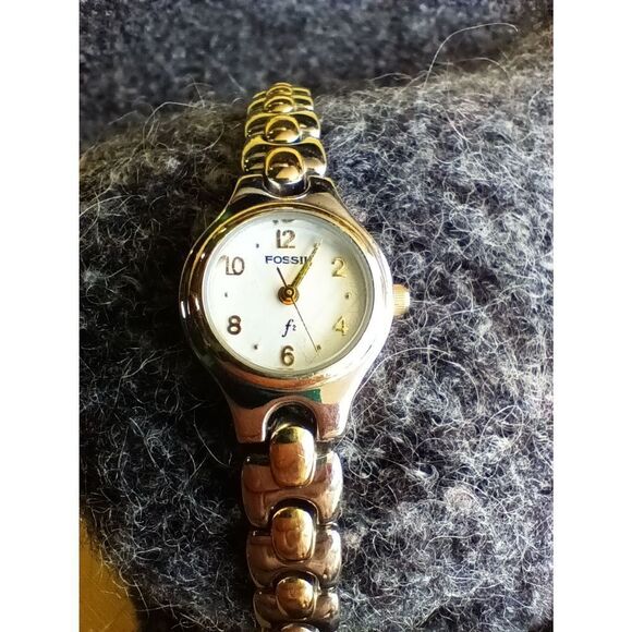 Women's fossil f2   - Picture 1 of 5